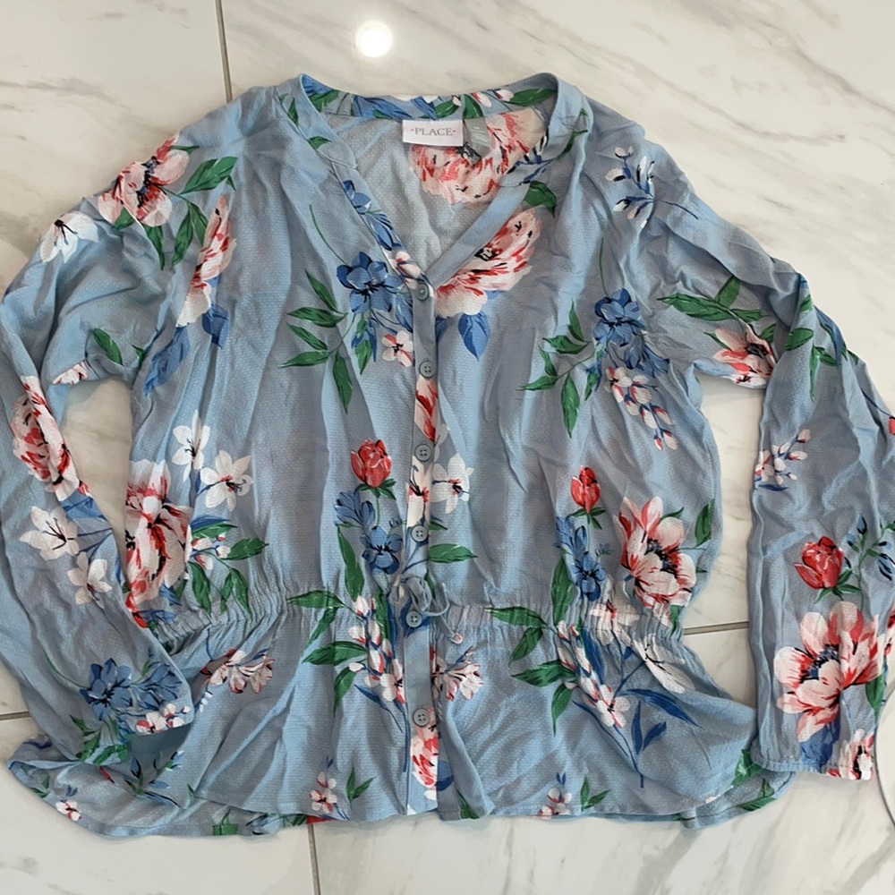 Girls floral summer blue top.